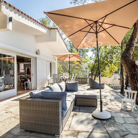 בית נופש Cleo Beachfront פוטוס