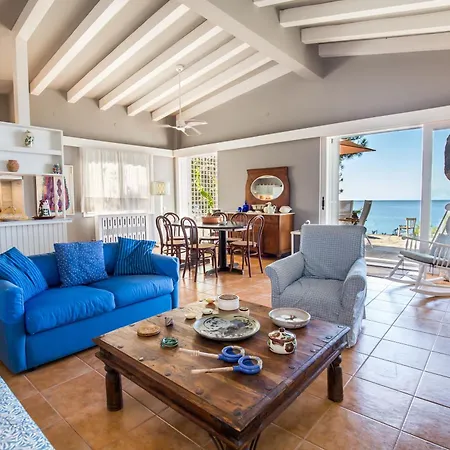 Cleo Beachfront פוטוס