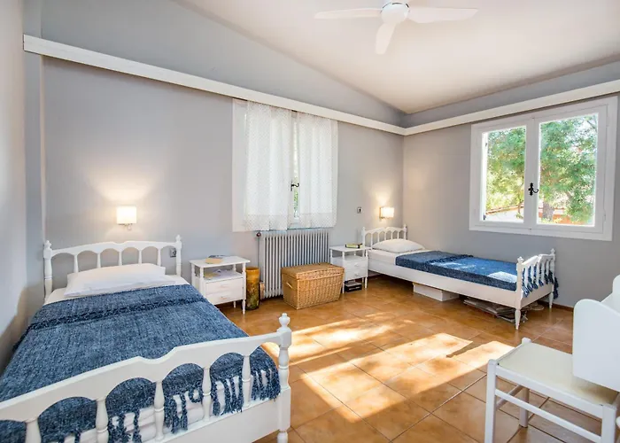 Cleo Beachfront בית נופש פוטוס