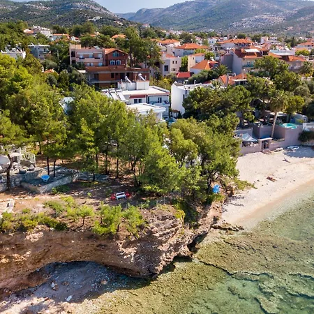 Cleo Beachfront Сasa de vacaciones Potos